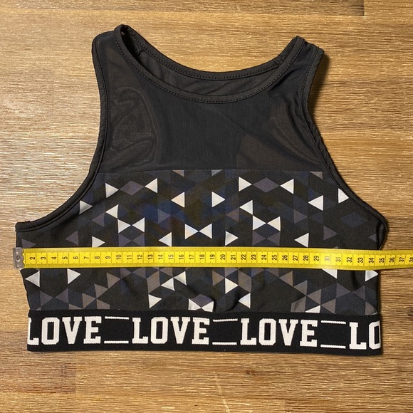 🛍️ 4 for 20$ - Halter Neck Pattern Sport Bra / Black / M - Picture 7 of 8